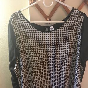 Old Navy Black and White Patterned Top